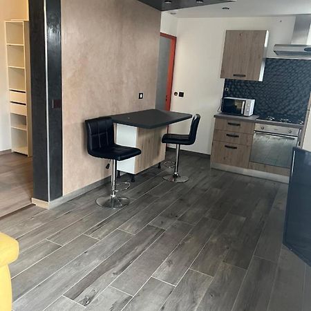 Residence Bord De Loire Euro 6 Decize Bagian luar foto