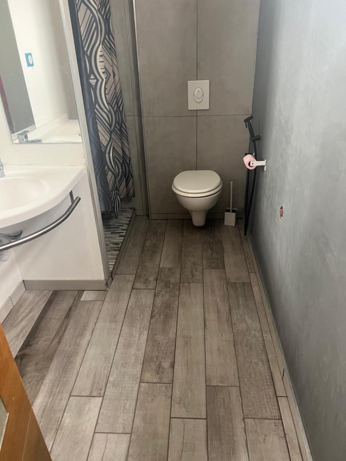 Residence Bord De Loire Euro 6 Decize Bagian luar foto